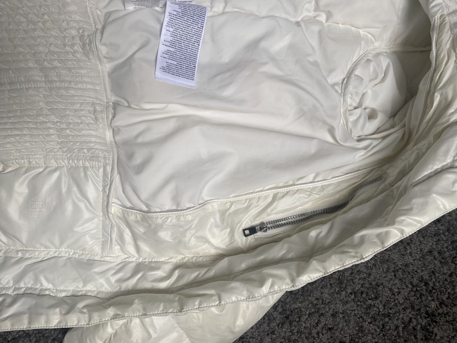 Nike puchowa lekka kurtka S kremowa pikowana 36