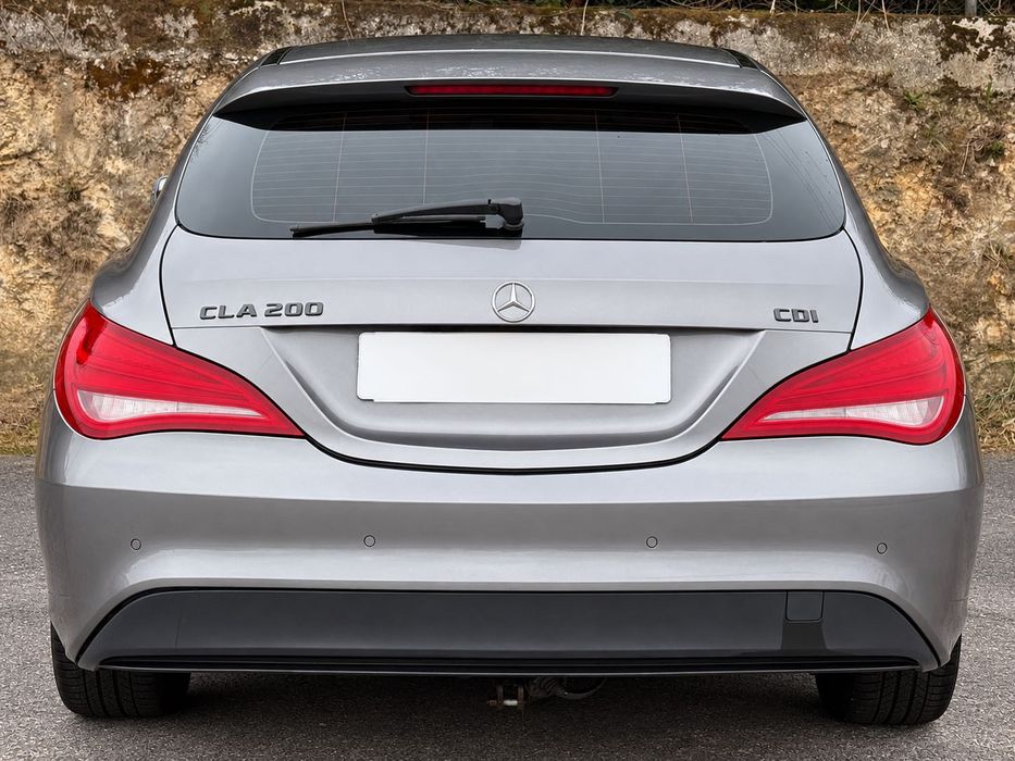 Mercedes-Benz CLA 200d Shooting Brake Automática