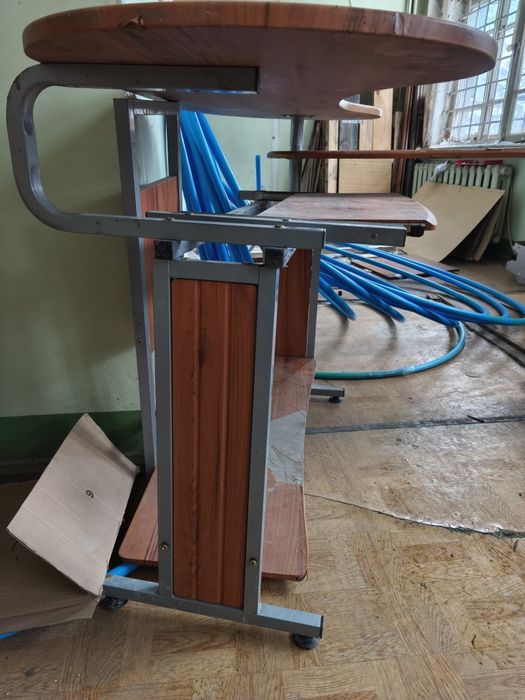 Продам стол для компьютера