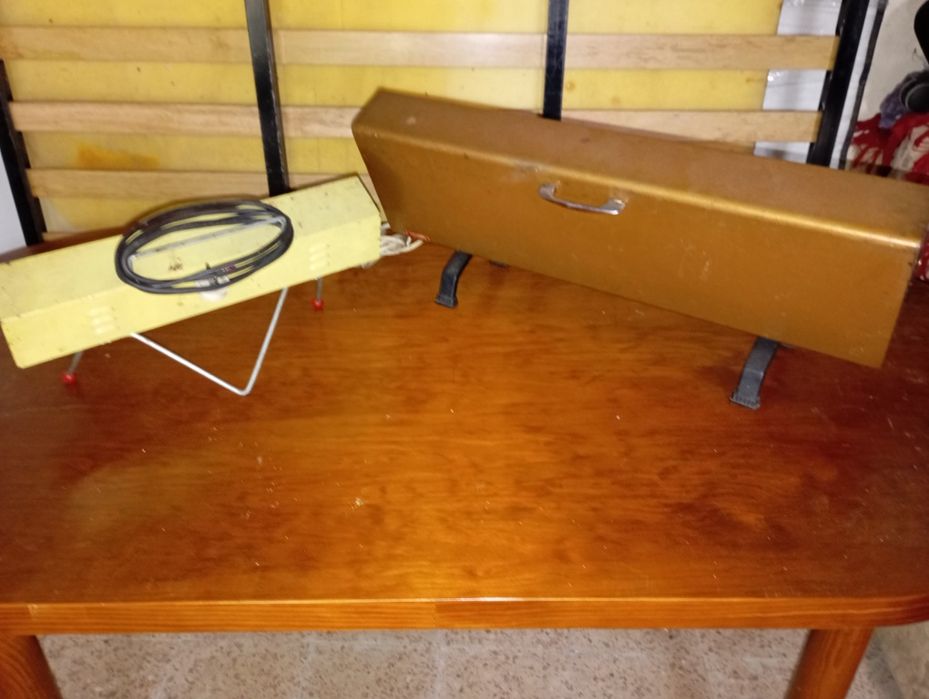 2 aquecedores eléctricos antigos