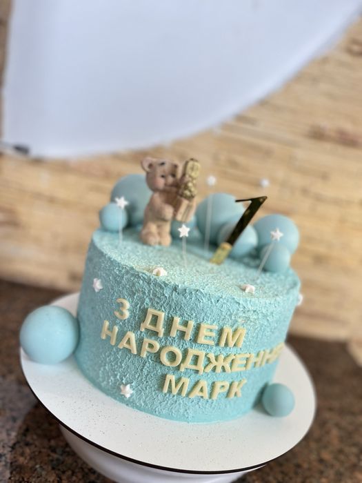 Торти та десерти на замовлення