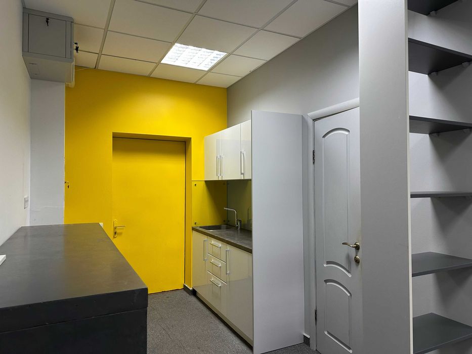 Лобановського 6Д( ЖК Червонозоряний) 1-й поверх, окремий вхід, 57,4 м²