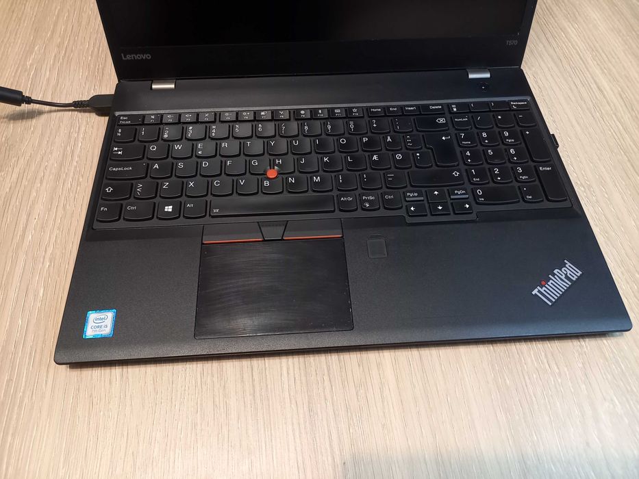Lenovo T570. I5-7200/8gb ram/180gb ssd