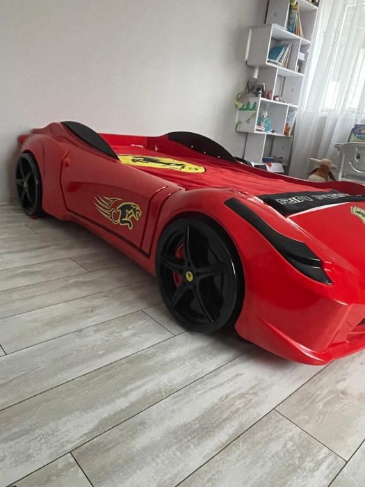 Продам ліжко (кровать) машину