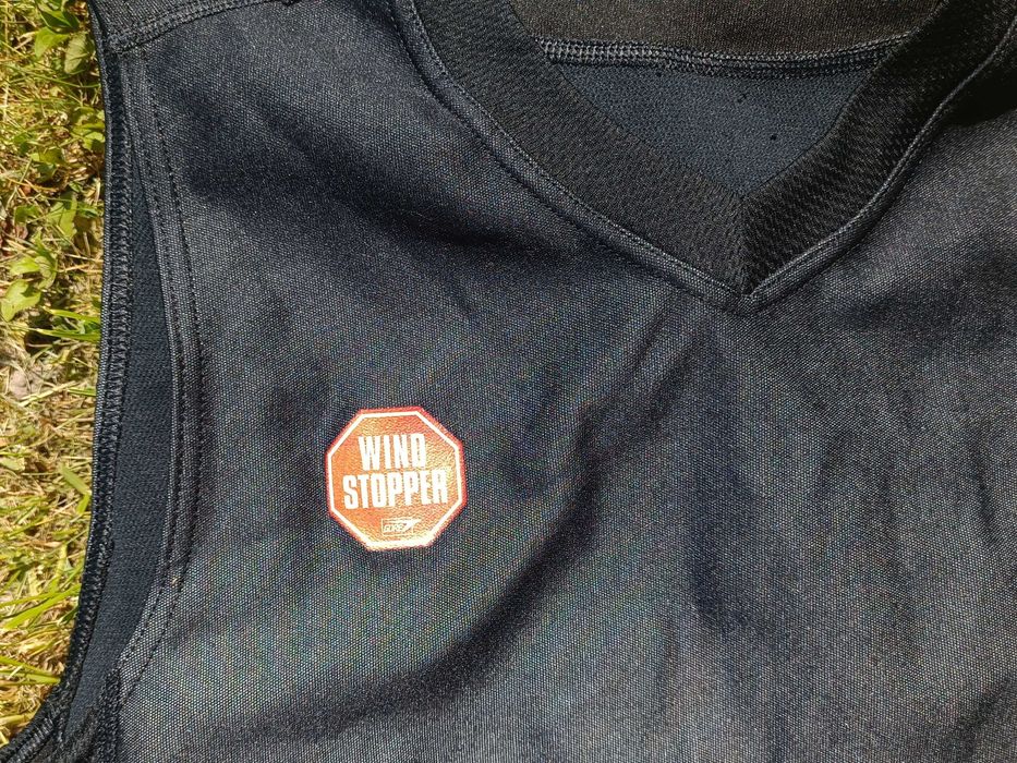 Веложилетка, велоформа Concurve Gore Wind Stopper