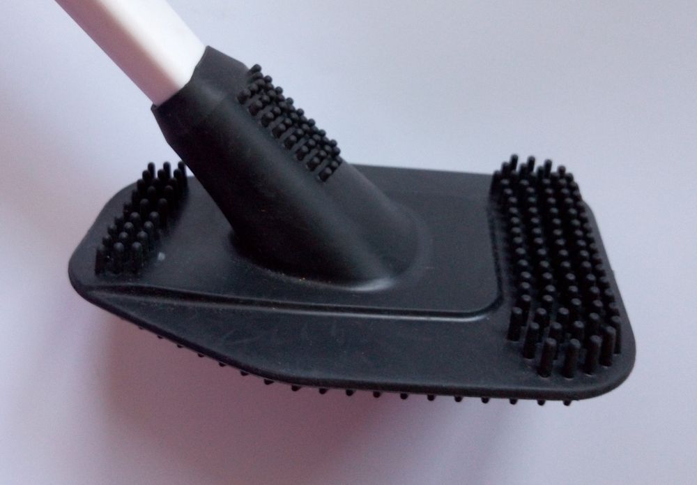 Szczotka gumowa do muszli klozetowej (toalety) - do usuwania osadów