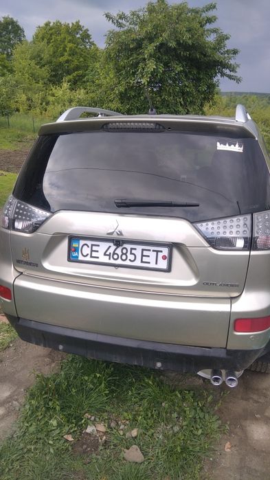 Міцубісі оутлендер XL.