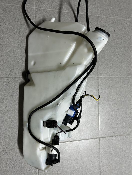 Deposito liquido vidros / parabrisa Jaguar XE