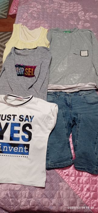 Віддам безкоштовно  одяг для дівчинки 12-13 б/в