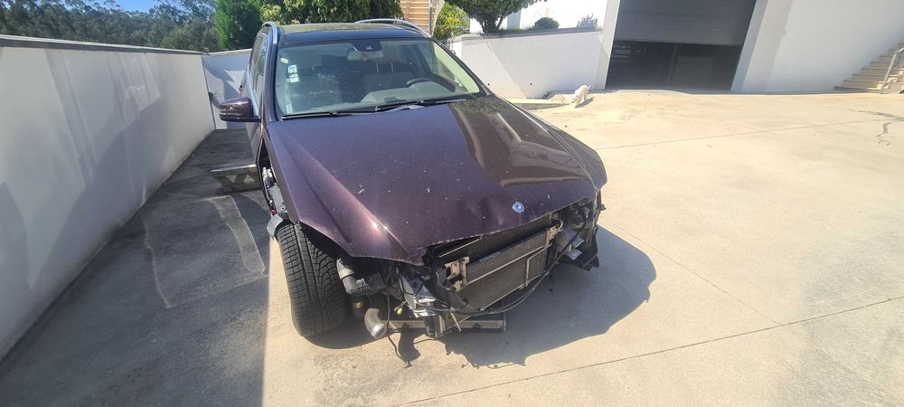 Mercedes Benz W212 Acidentado