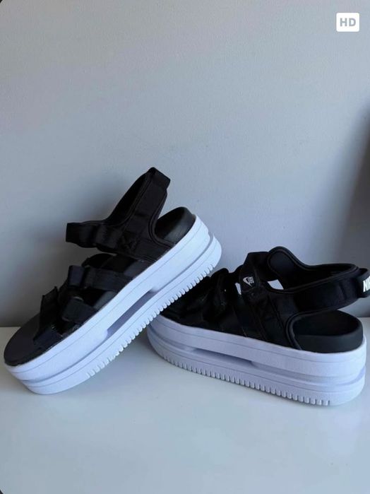 Sandały damskie Nike rozmiar 39 nowe stan bardzo dobry