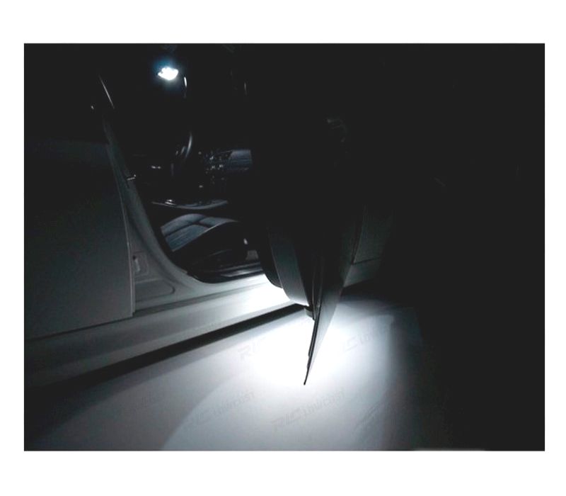 LÂMPADAS LED PARA PÉS E PORTAS MINI COOPER