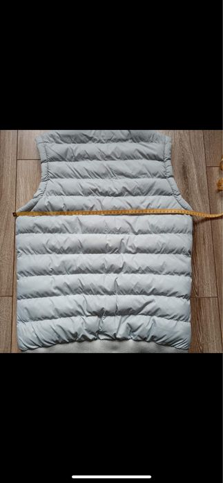 Жилет жіночий сірого кольору