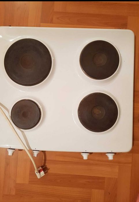 Варчна поверхня ARISTON HOTPOINT ( Італія)