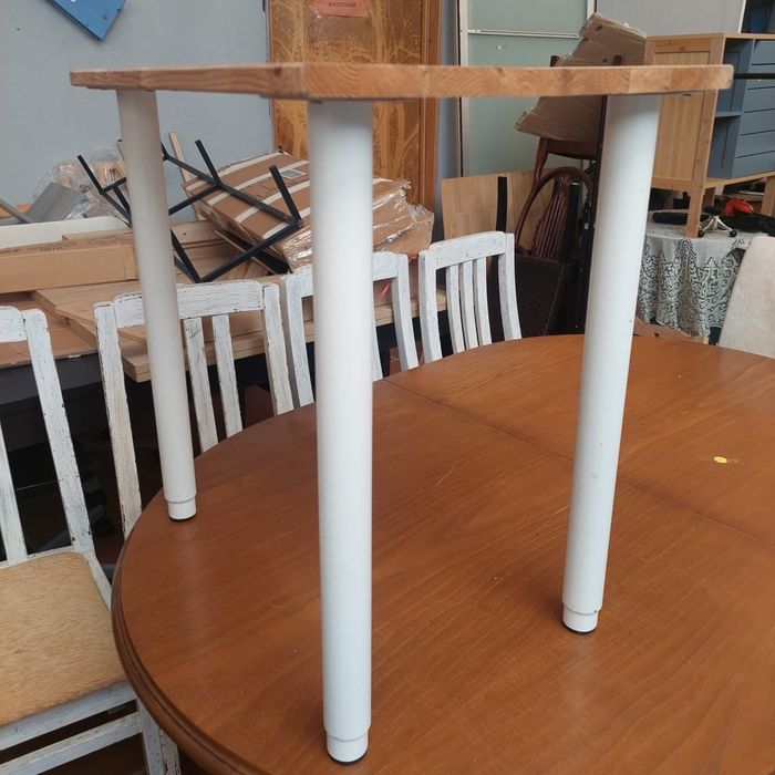 Movel de apoio em madeira