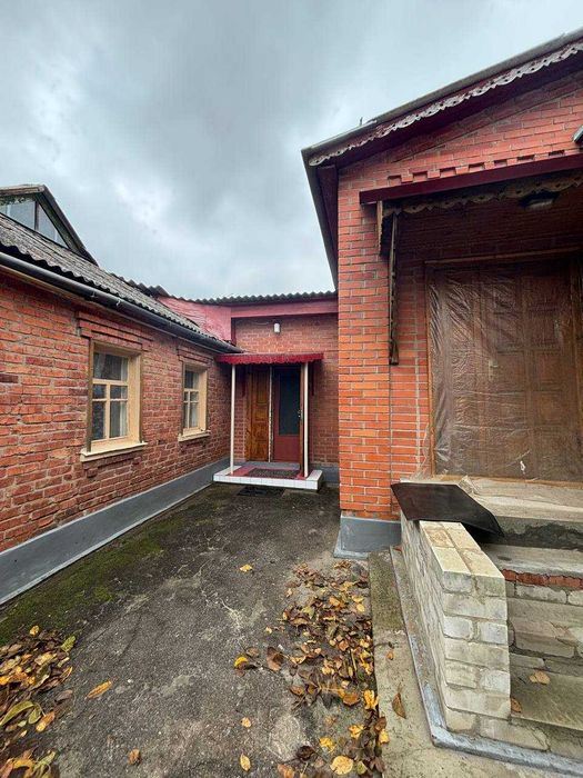 Дом в ближнем пригороде