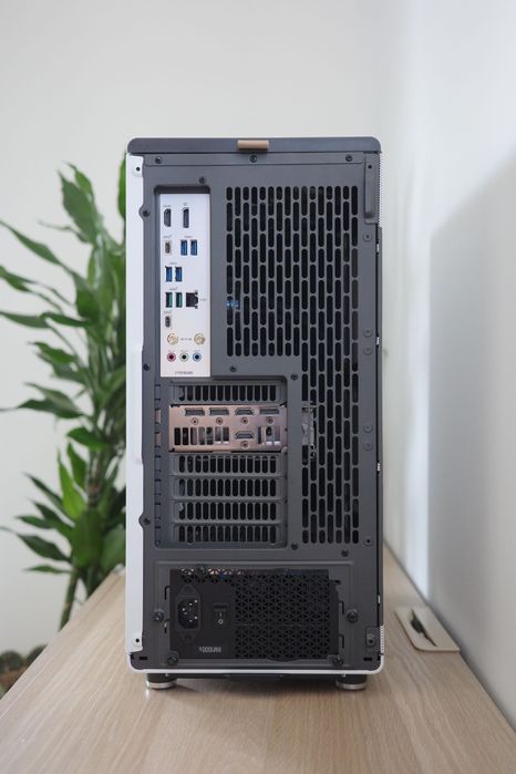 Desktop i9 13900K para trabalho de edição de vídeo, fotografia, gaming