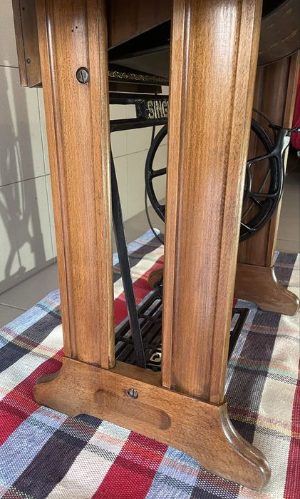 Singer centenária, restaurada