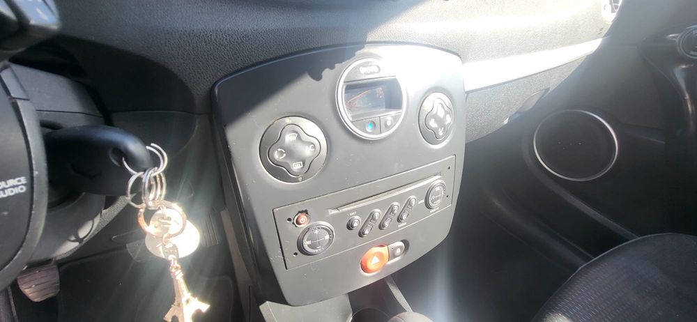Renault Clio 1.5 DCI dynamic luxe (IUC 23€)