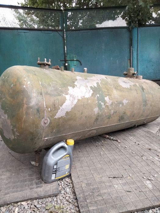 Ресівер компресор ємність 370л