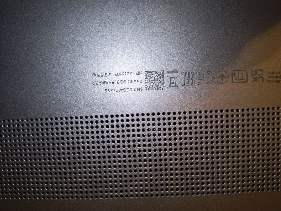 Laptop HP hp 17 cn3158ng core i5 1334u 16gb ddr4  SSD win 11