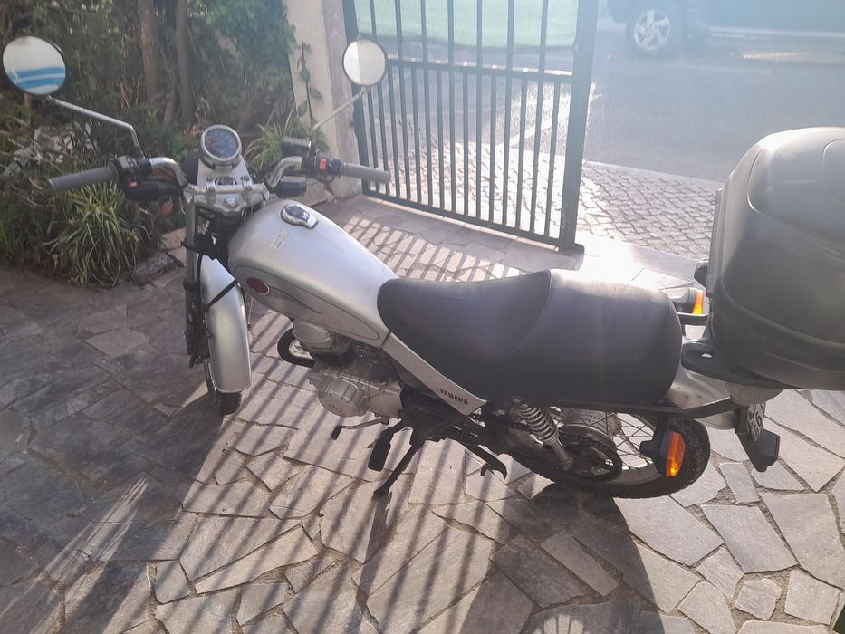 Yamaha sr 125 cinzenta 2001