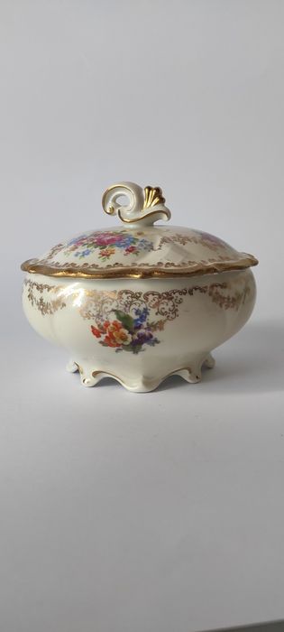 Tillowitz. Cudowna stara porcelanowa bombonierka