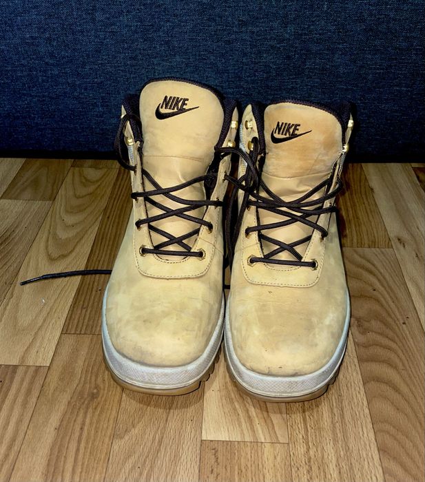Чоботі ботинки Кросівки Nike under armour Timberland