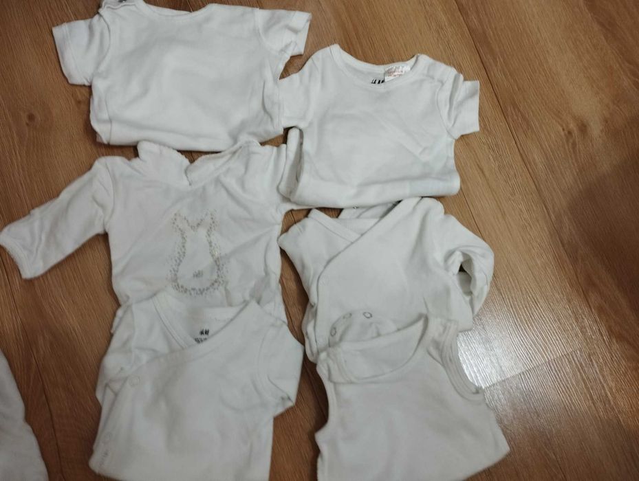 Ubranka dla dziewczynki 44-50-56 jak nowe!