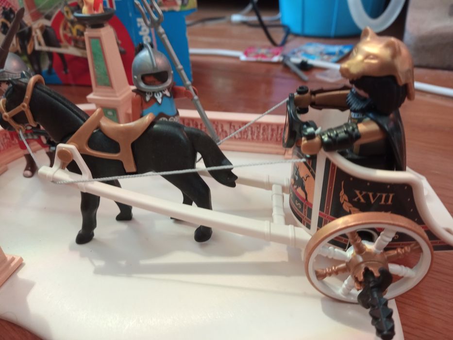 Conjunto de figuras Playmobil History com guerreiros e cavalo