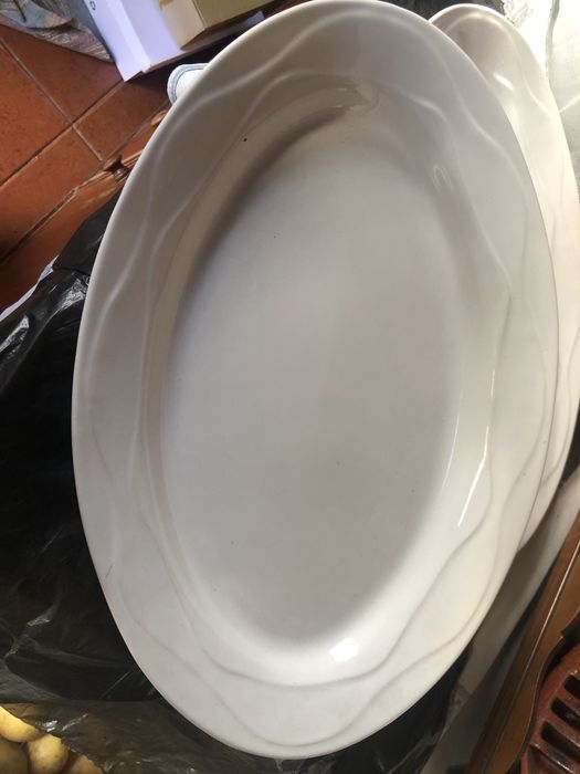 Two new ceramic serving dishes424932203625205760