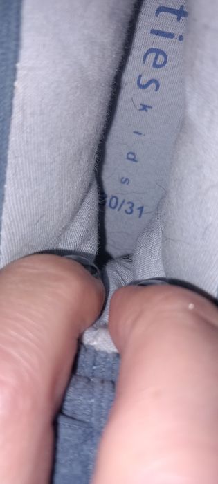 Pantufas de tubarão (numero 30/31)