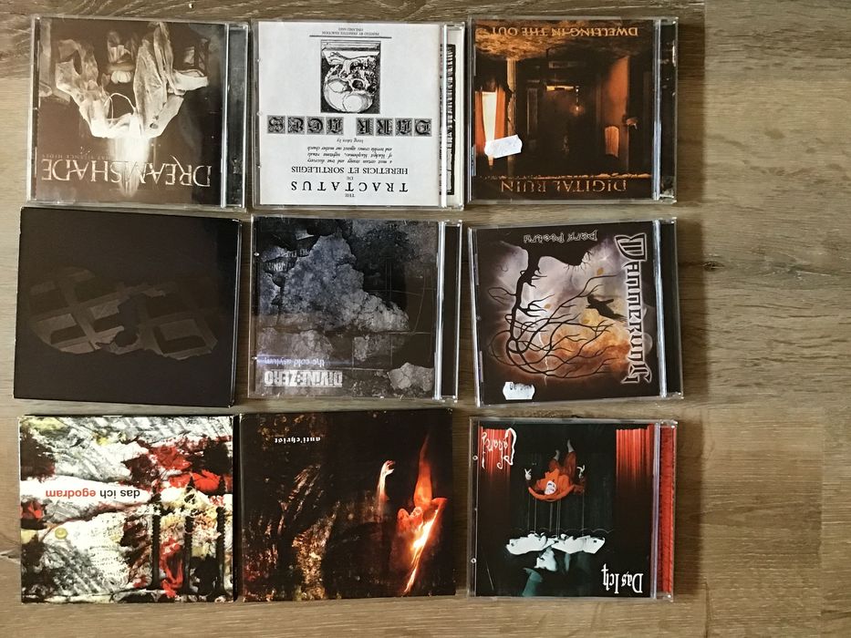 CDs rock metal baratos.    D