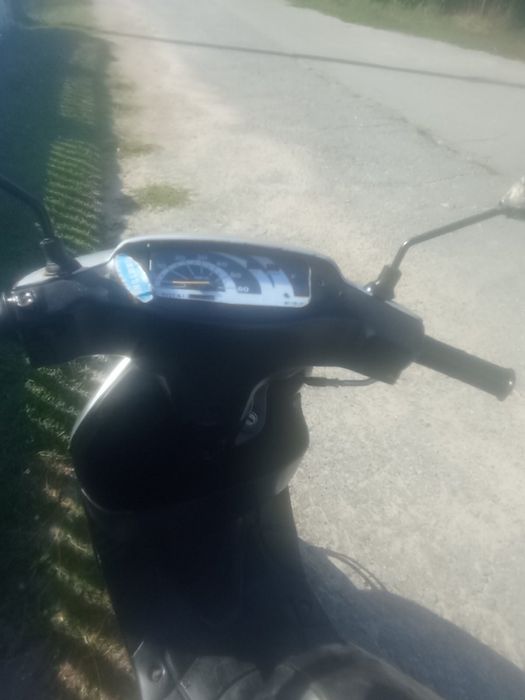 Продам мопед suzuki lets 2