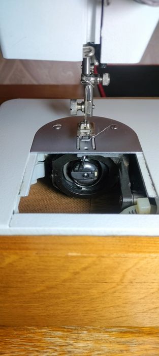 Швейная машинка Чайка 134м