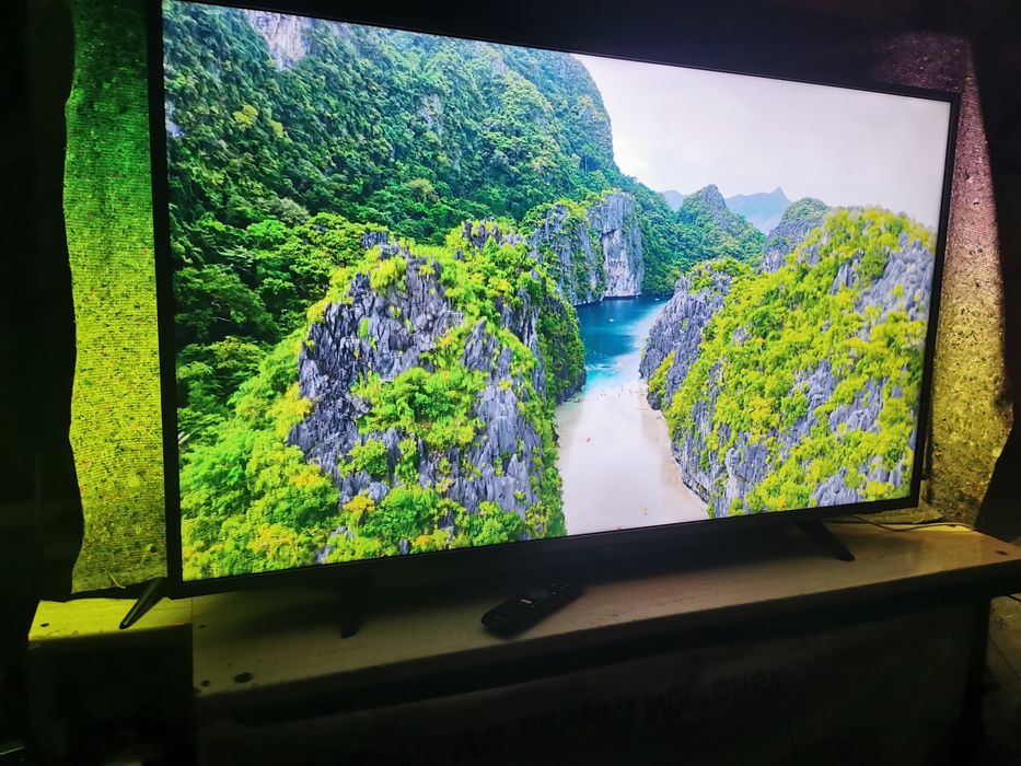 55" Philips  Android Smart TV  Ambilight  dvbt2 hevc telewizor