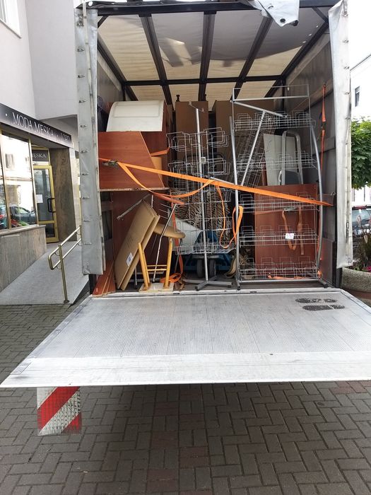 Przeprowadzki Transport przewóz rzeczy