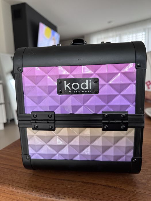 Кейс для косметики kodi з дзеркалом