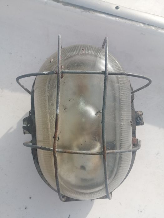 Stara lampa przemysłowo - warsztatowa, retro, PRL, vintage