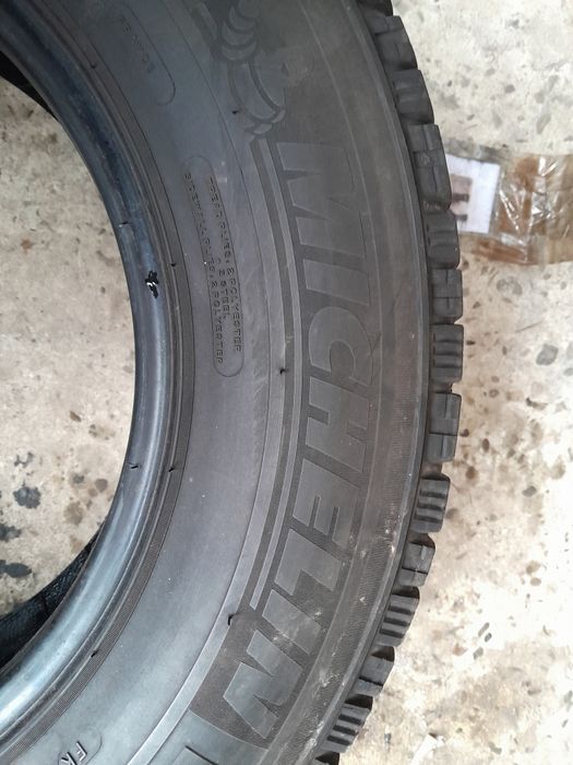 Шини Michelin 215/75 R16c,2шт,зима,2021