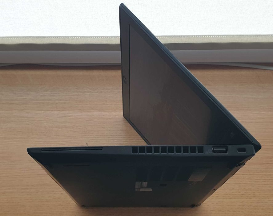Mały A4-12" Metalowy Dotykowy Thinkpad 8th 256GB SSD Office Bater. 85%