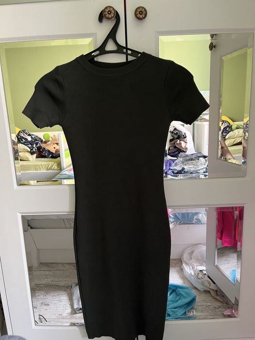 Сукня міді темно-зелена