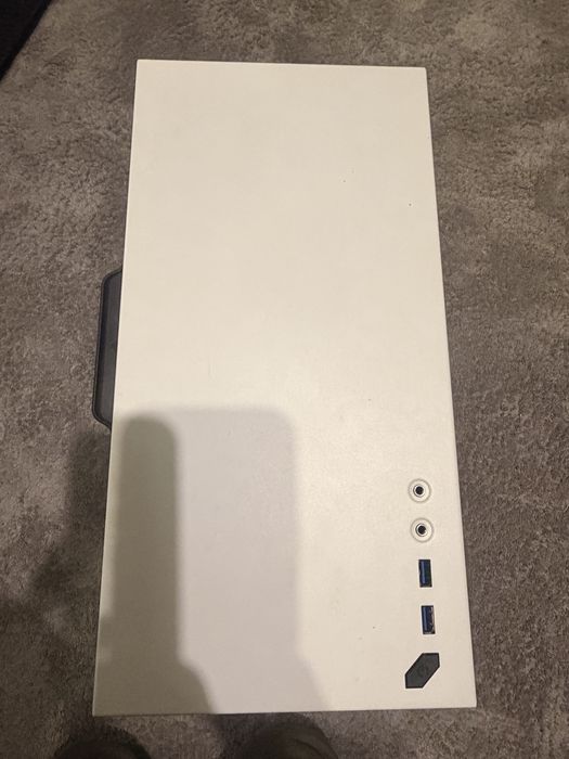 Komputer do gier sprzedam lub wymienie za kierownice do gier logitech g29