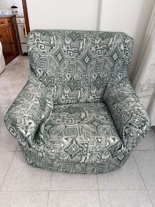 Conjunto sofa cama mais poltronas