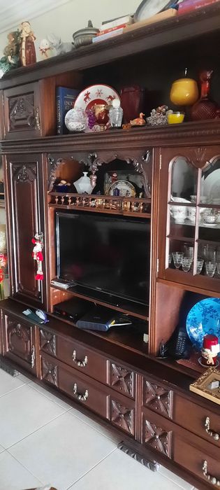 Móvel sala de jantar em madeira pura