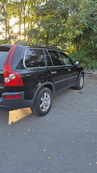 Продам авто Volvo XC90