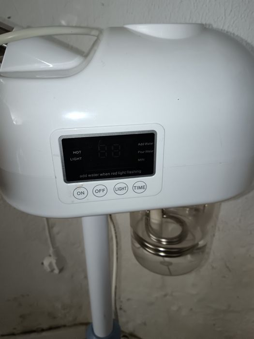 Vaporizador Facial Profissional RickiParodi – 80€ (negociável)