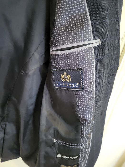 Костюм чоловічий темно-синій, розмір м-л