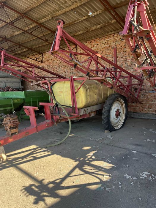 Обприскувач причіпний Hardi (18 м.)