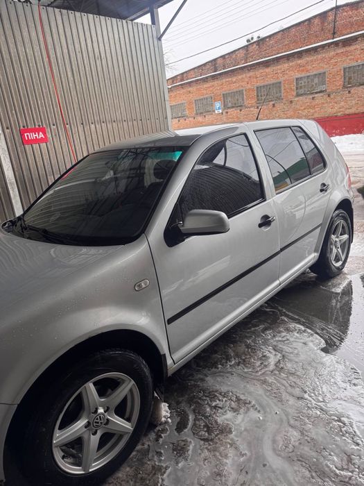 Продам Golf 4 1.6